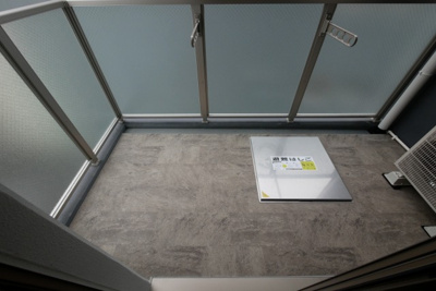 【バルコニー】 | セレニテ日本橋ミラク | バルコニーからの眺めを楽しみながら食事をしませんか