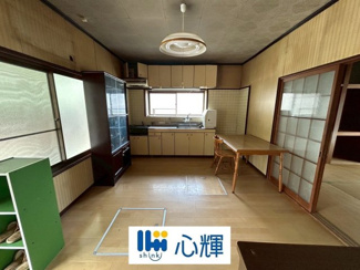 【キッチン】 | 山口市平井中古2階建／5DK | 家族が集う開放的な自由空間。