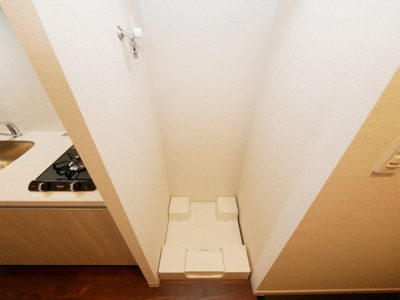 【設備】 | Lala place難波ガルテン | 洗濯機置き場です