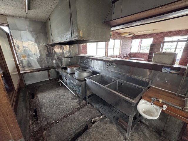 長洲町清源寺店舗のキッチン