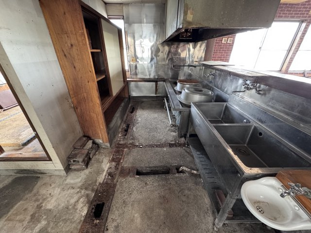 長洲町清源寺店舗のキッチン