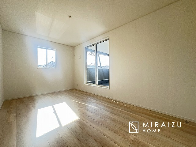 【子供部屋】 | 暮らしやすさを考えたプランで快適な現地ロケーションを実現。安らぎに満たされる、ゆとりのある日々を過ごせます♪