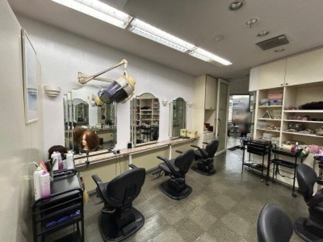 南千田西町美容室居抜