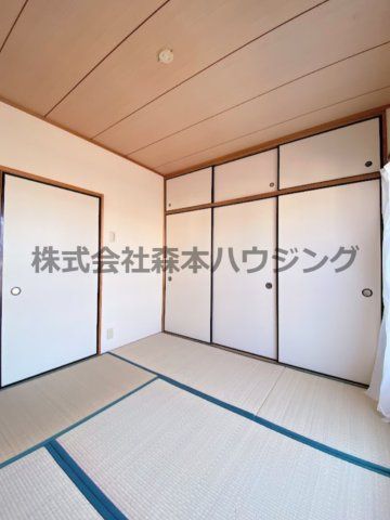 【寝室】 | 　サンマンション南野 | 落ち着いて過ごせるお部屋なので、寝室にいかがでしょうか