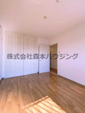【洋室】 | 　サンマンション南野 | 落ち着いた色調の洋室です