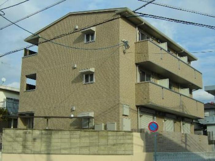 神戸市北区若葉台４丁目のアパート