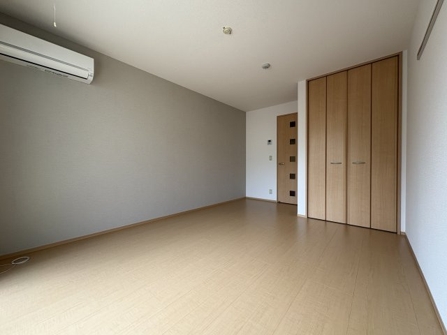 グローリア若葉台の居間・リビング
