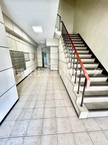 第一田中マンションのエントランス