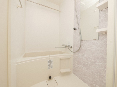 【浴室】 | S-RESIDENCE難波大国町Uno | コンパクトで使いやすいお風呂です