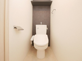 【トイレ】 | S-RESIDENCE難波大国町Uno | 落ち着いたトイレです