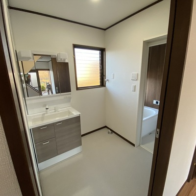 中古戸建　郡山市西田町字鬼生田の独立洗面台