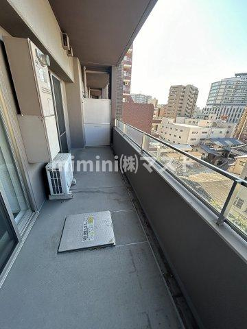 大阪市福島区福島３丁目の賃貸マンションのバルコニー
