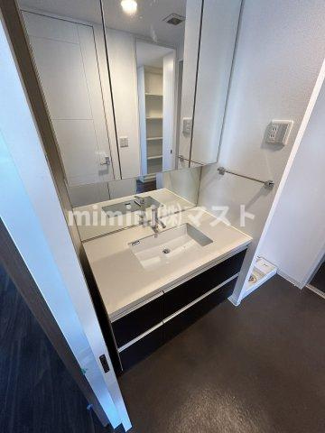 大阪市福島区福島３丁目の賃貸マンションの洗面所