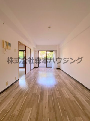 【居間・リビング】 | 　サンマンション南野 | ゆったり過ごせるリビングです