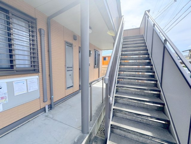 マ・メゾン榮　Ⅲのエントランス