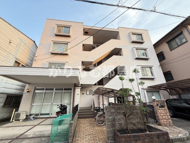 マンション冨士のエントランス