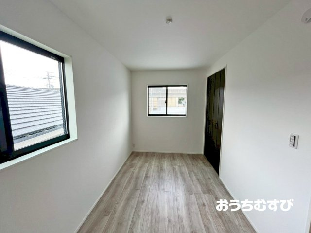 守山区守山1丁目(全4棟)の洋室
