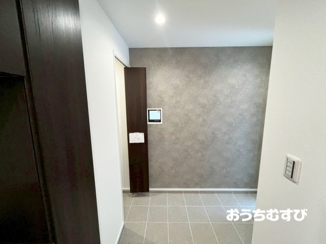 守山区守山1丁目(全4棟)の玄関