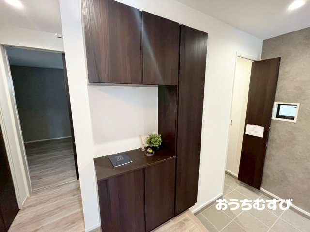 守山区守山1丁目(全4棟)の玄関