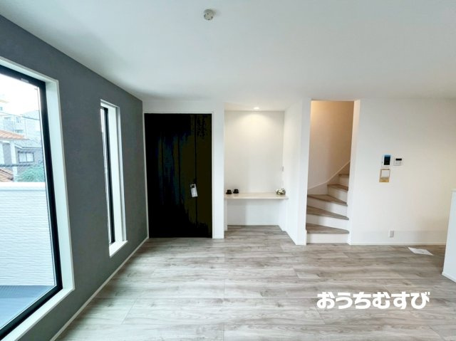 守山区守山1丁目(全4棟)の居間・リビング