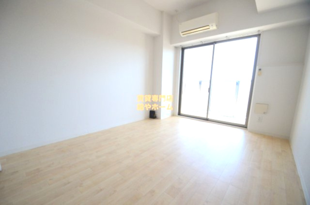 FDS KOHAMA WESTの洋室|きれいな洋室です