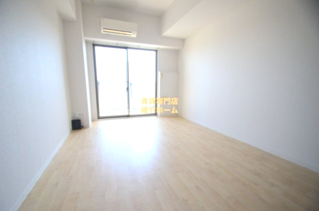 FDS KOHAMA WESTの洋室|スタンダードな洋室です