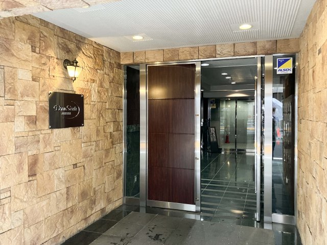 デュオ・スカーラ赤坂のエントランス