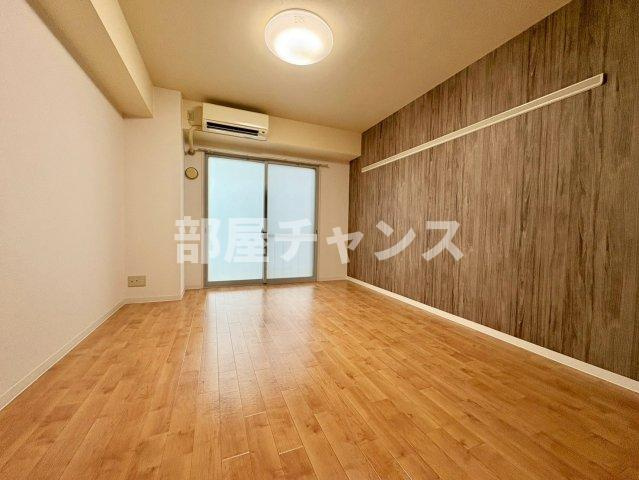 クラシタイヤー丸の内の居間・リビング