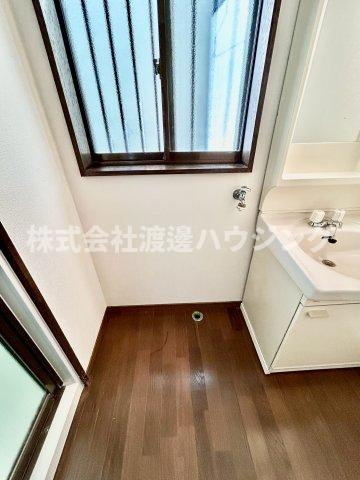 成美町テラスハウスの設備|室内洗濯機置場