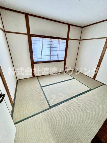 成美町テラスハウスの和室