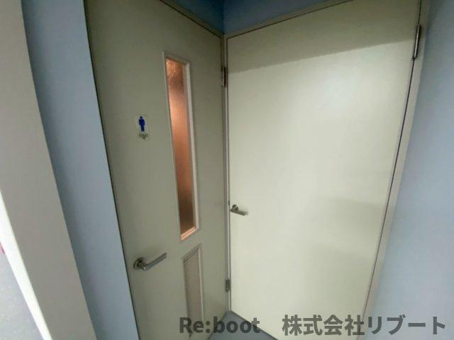  アイアンクオータビルのトイレ|男子トイレ