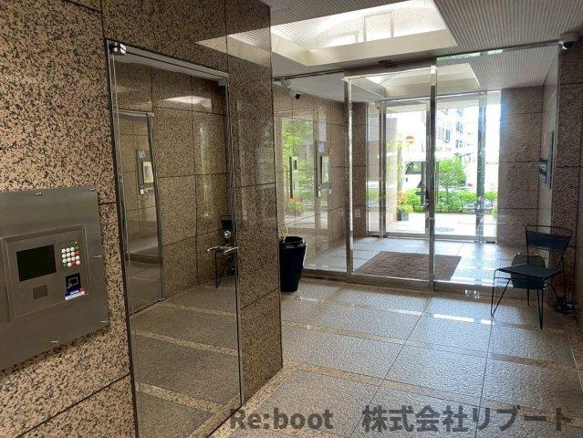  アイアンクオータビルのエントランス