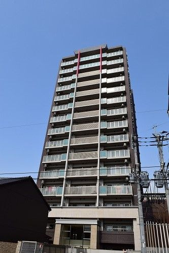 エステムプラザ福岡県庁前ネオシスの外観