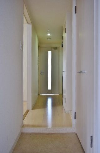 エステムプラザ福岡県庁前ネオシスの玄関