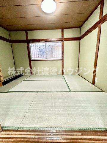 八雲北町車庫付き貸家の和室