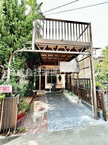 八雲北町車庫付き貸家