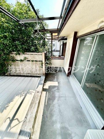 八雲北町車庫付き貸家のバルコニー|一部