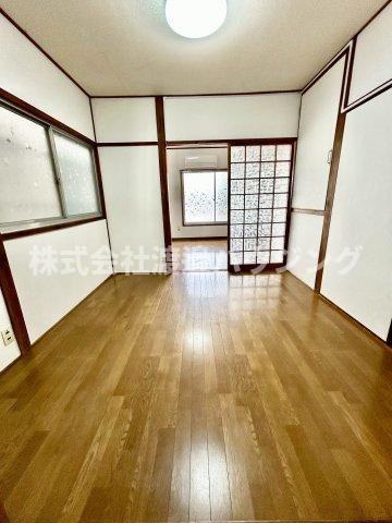 八雲北町車庫付き貸家の寝室