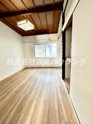 カドマシシンバシチョウコダテの内装