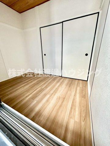 カドマシシンバシチョウコダテの洋室