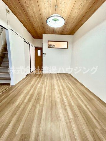 カドマシシンバシチョウコダテの居間・リビング