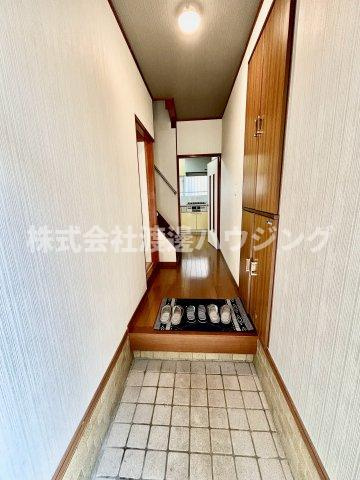 平池町一戸建の玄関