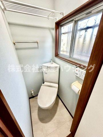 平池町一戸建のトイレ