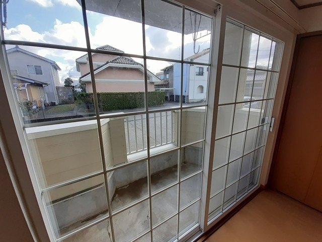 ヴィラサンスーシーの駐車場|カースペースがあります