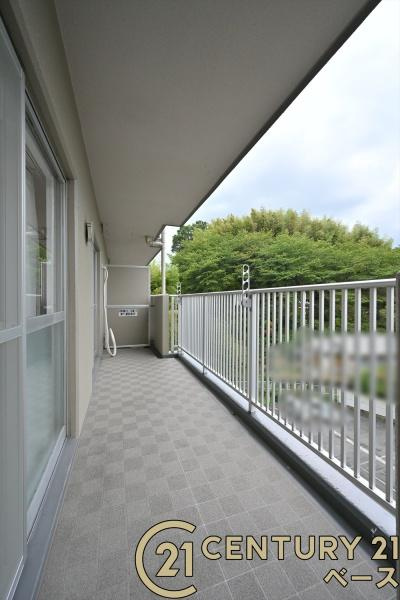 ローレルコート桜井南のバルコニー|■現地撮影写真■日当たりのよい広々としたバルコニー！