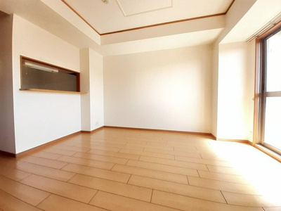 【居間・リビング】 | メゾン苗田 | 使いやすい居間です