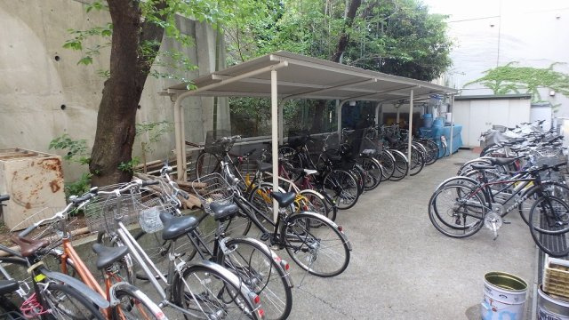 ライオンズマンション白山駅前のエントランス