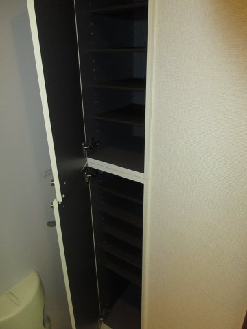 田無フォーエイトの玄関