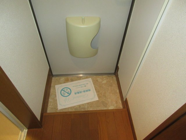 田無フォーエイトの玄関