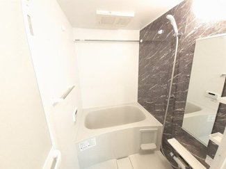 【浴室】 | ヒカルサ土浦滝田 | 落ち着いた空間のお風呂です